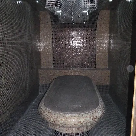 Elit Palace And