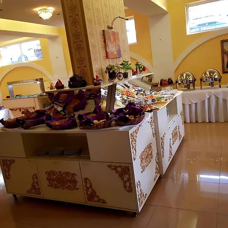 Elit Palace And Hotell