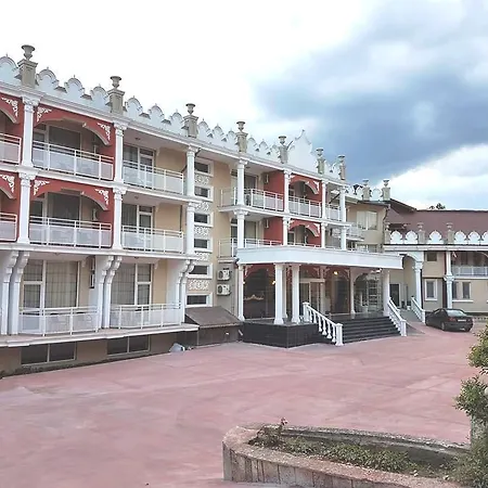 Elit Palace And 4* Balcsik