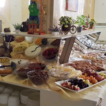 Elit Palace And Hotell 4*