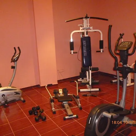 Elit Palace And מלון 4*
